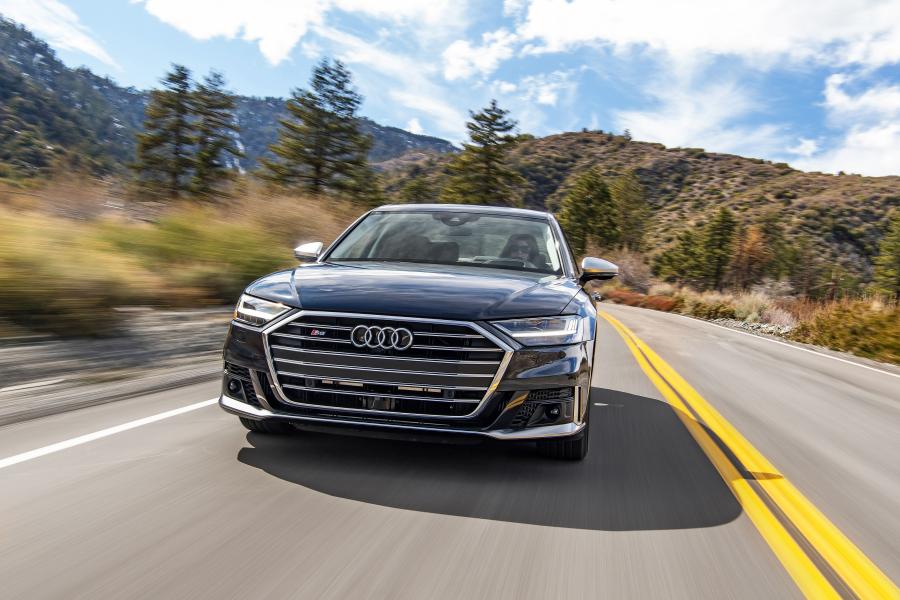  Audi S8 (D5) 2019 года  (NA) (фото 38 из 40)